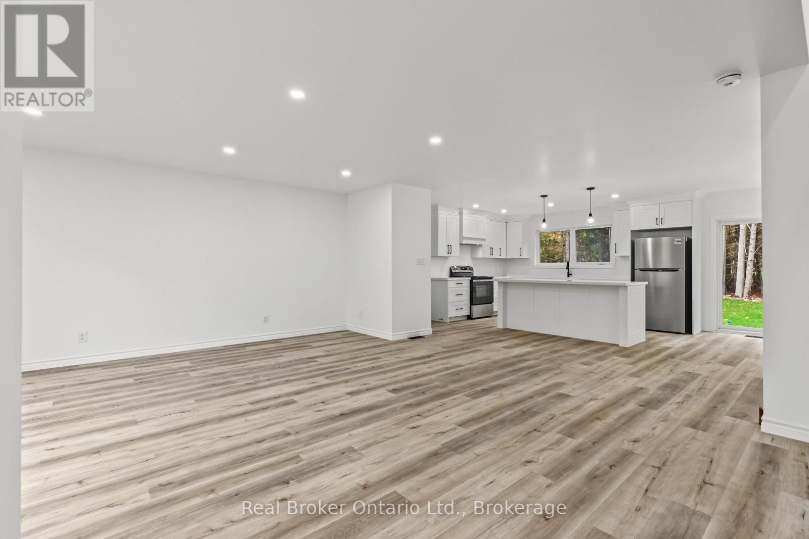 155 Canrobert Street Property Photo 12