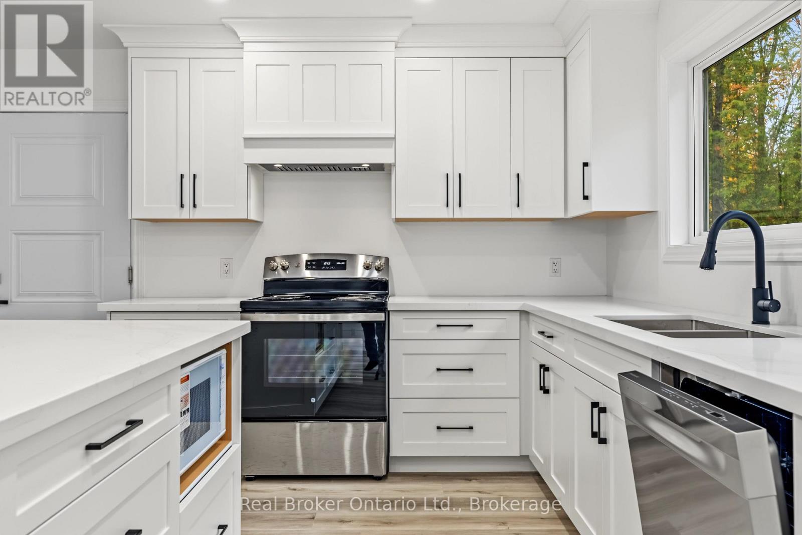 155 Canrobert Street Property Photo 20