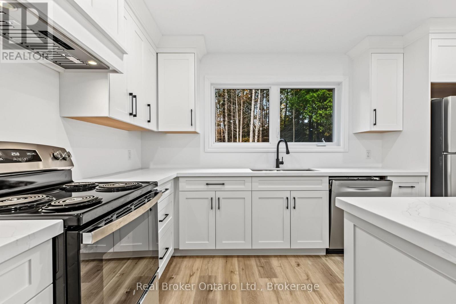 155 Canrobert Street Property Photo 22