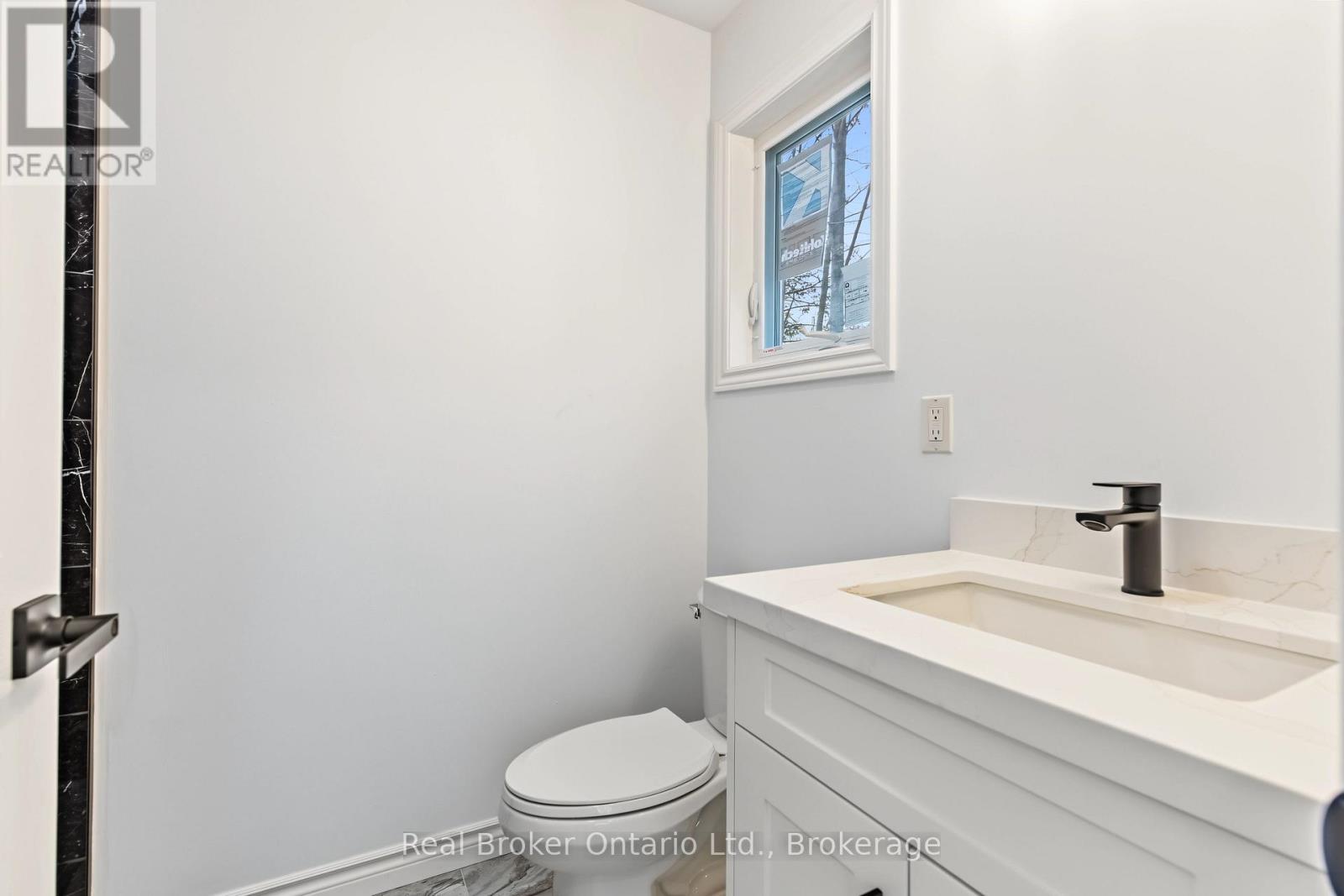 155 Canrobert Street Property Photo 29