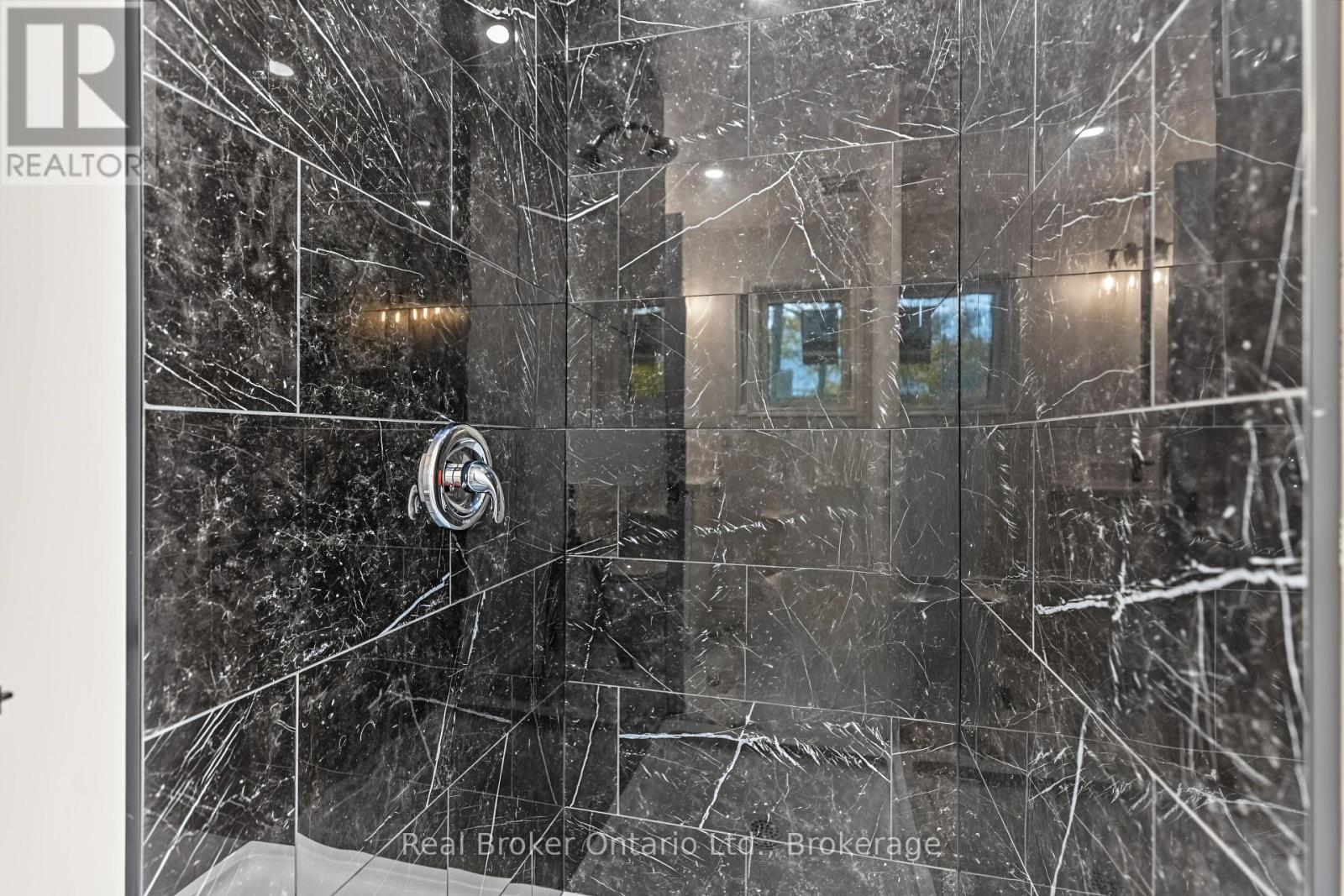 155 Canrobert Street Property Photo 30