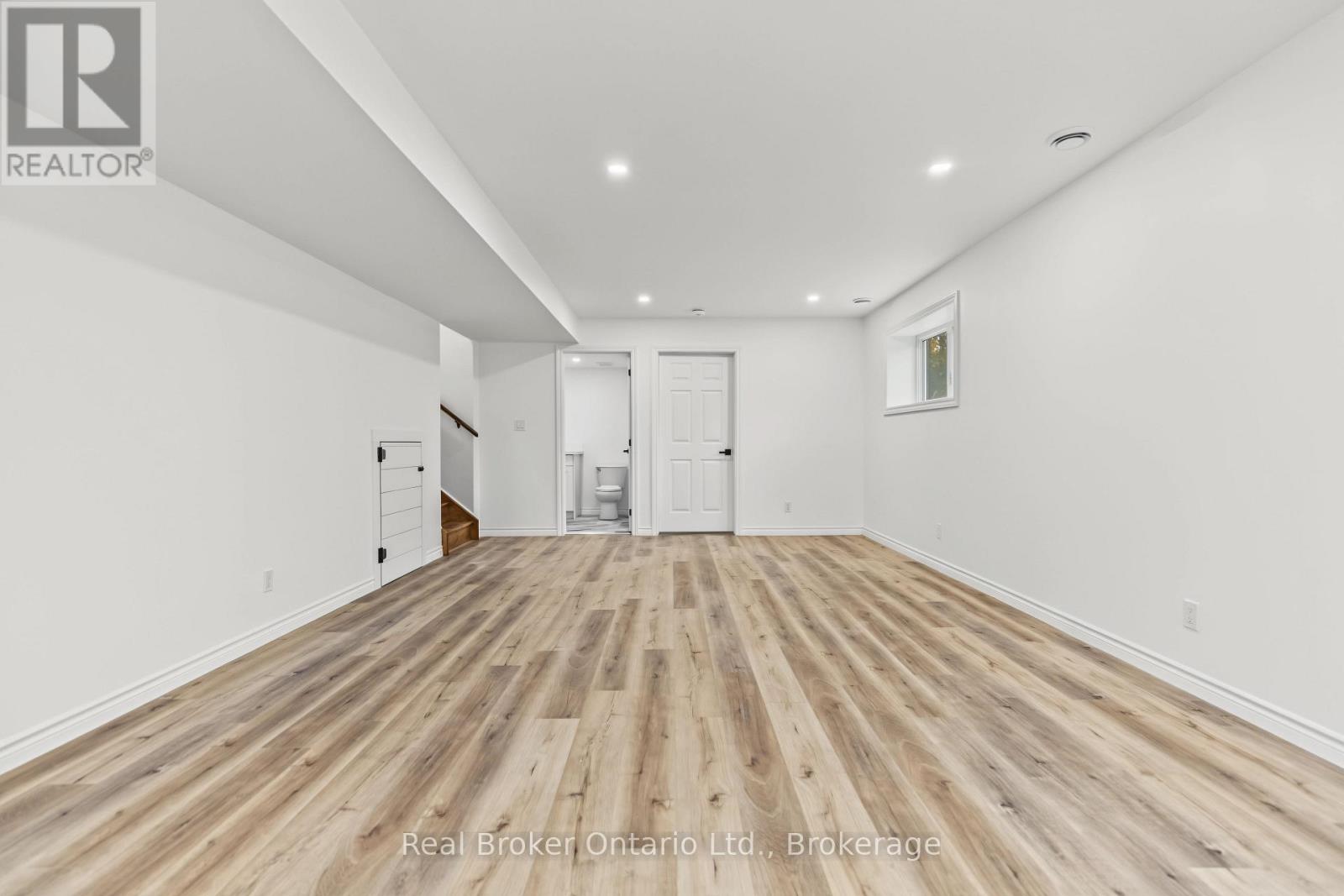155 Canrobert Street Property Photo 37