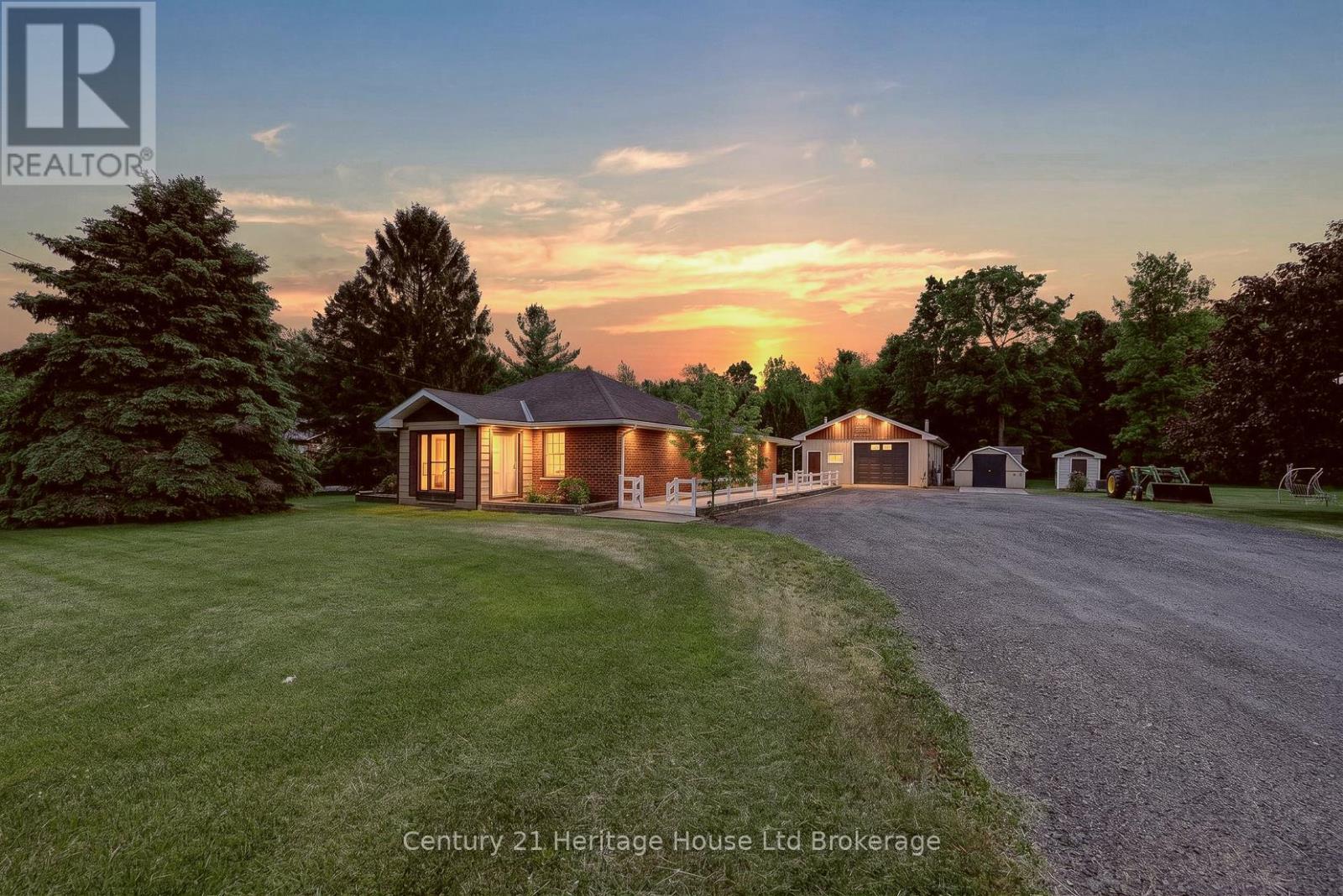 15067 Elginfield Road Property Photo 3