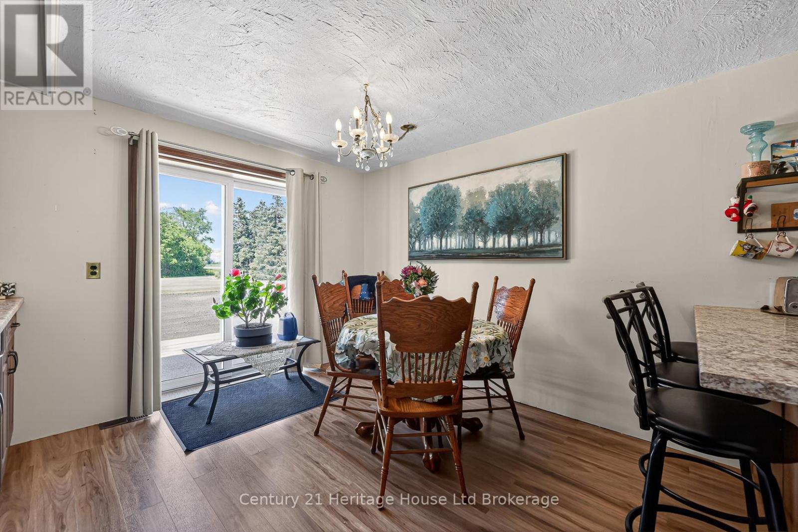 15067 Elginfield Road Property Photo 12