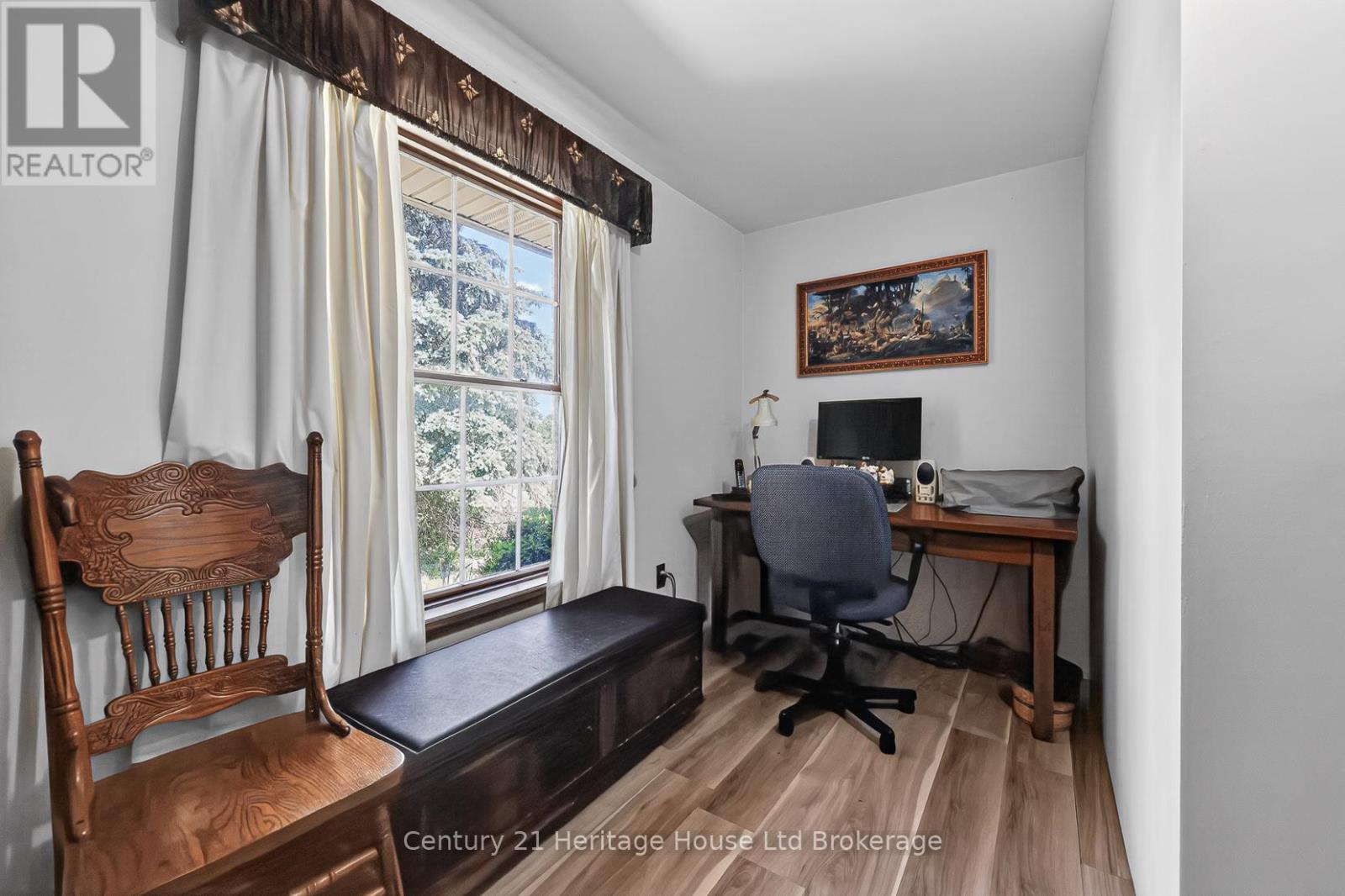 15067 Elginfield Road Property Photo 19