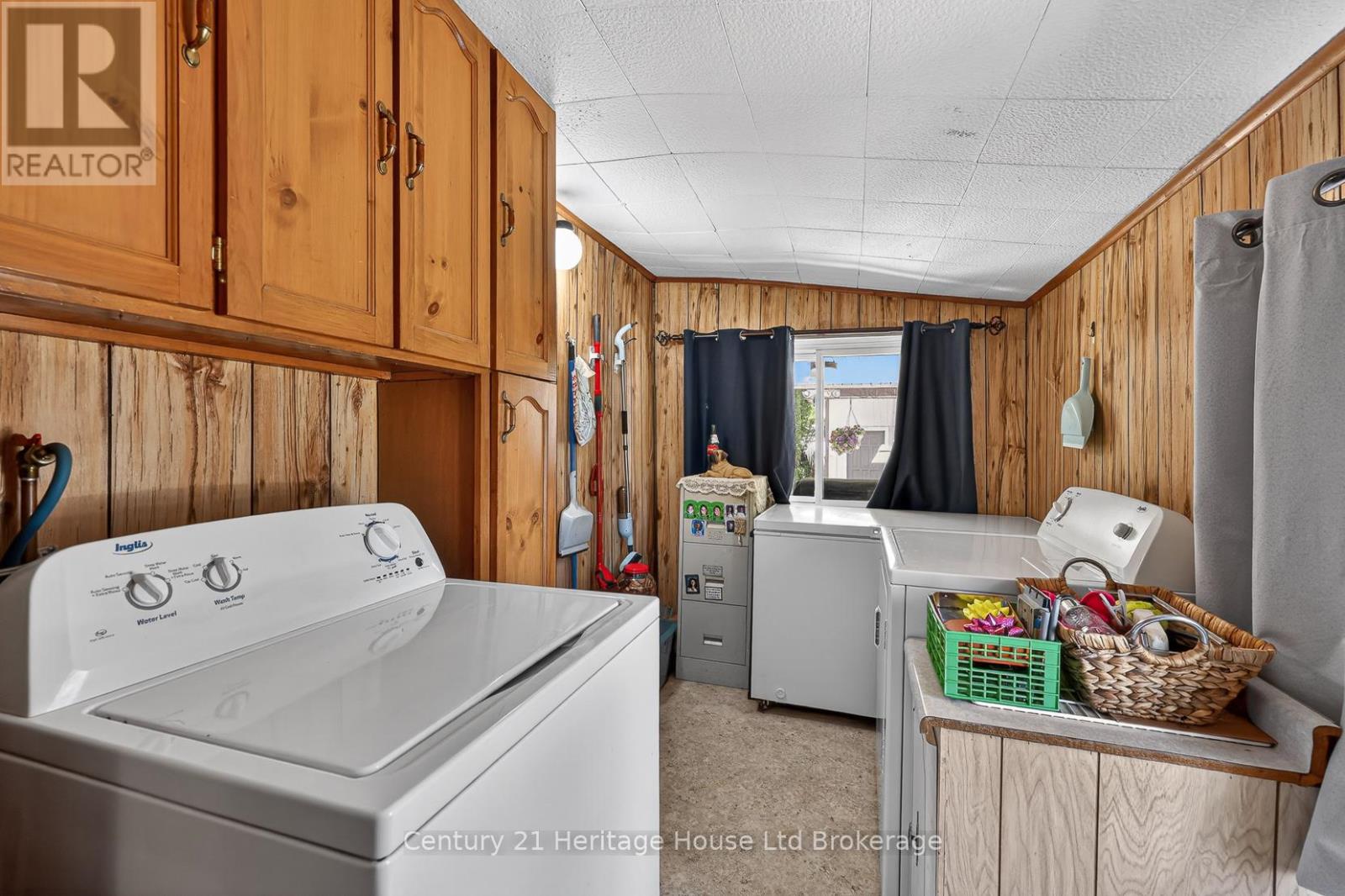 15067 Elginfield Road Property Photo 21