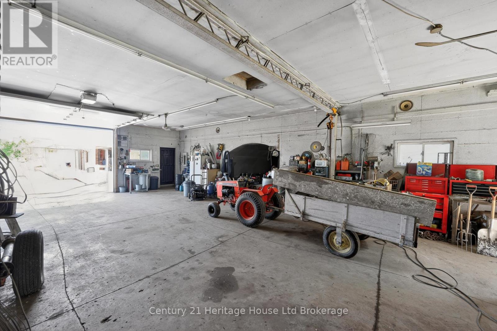 15067 Elginfield Road Property Photo 25