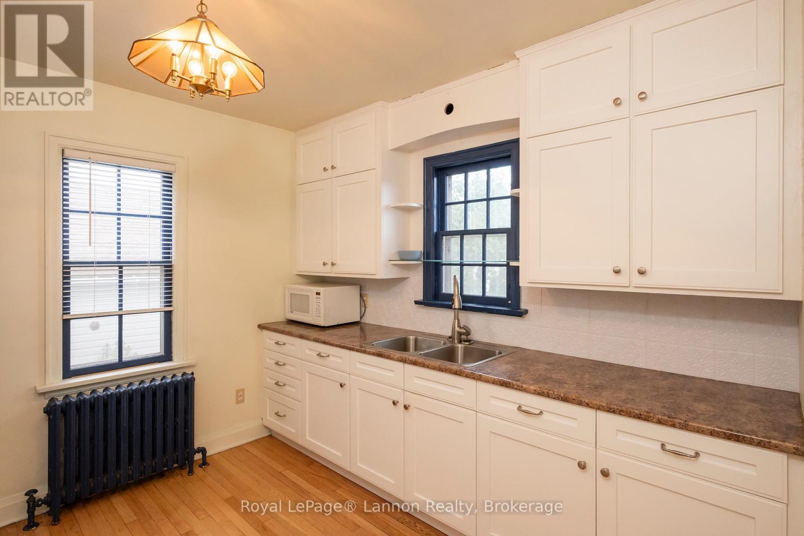 100 Hill Street S Property Photo 12