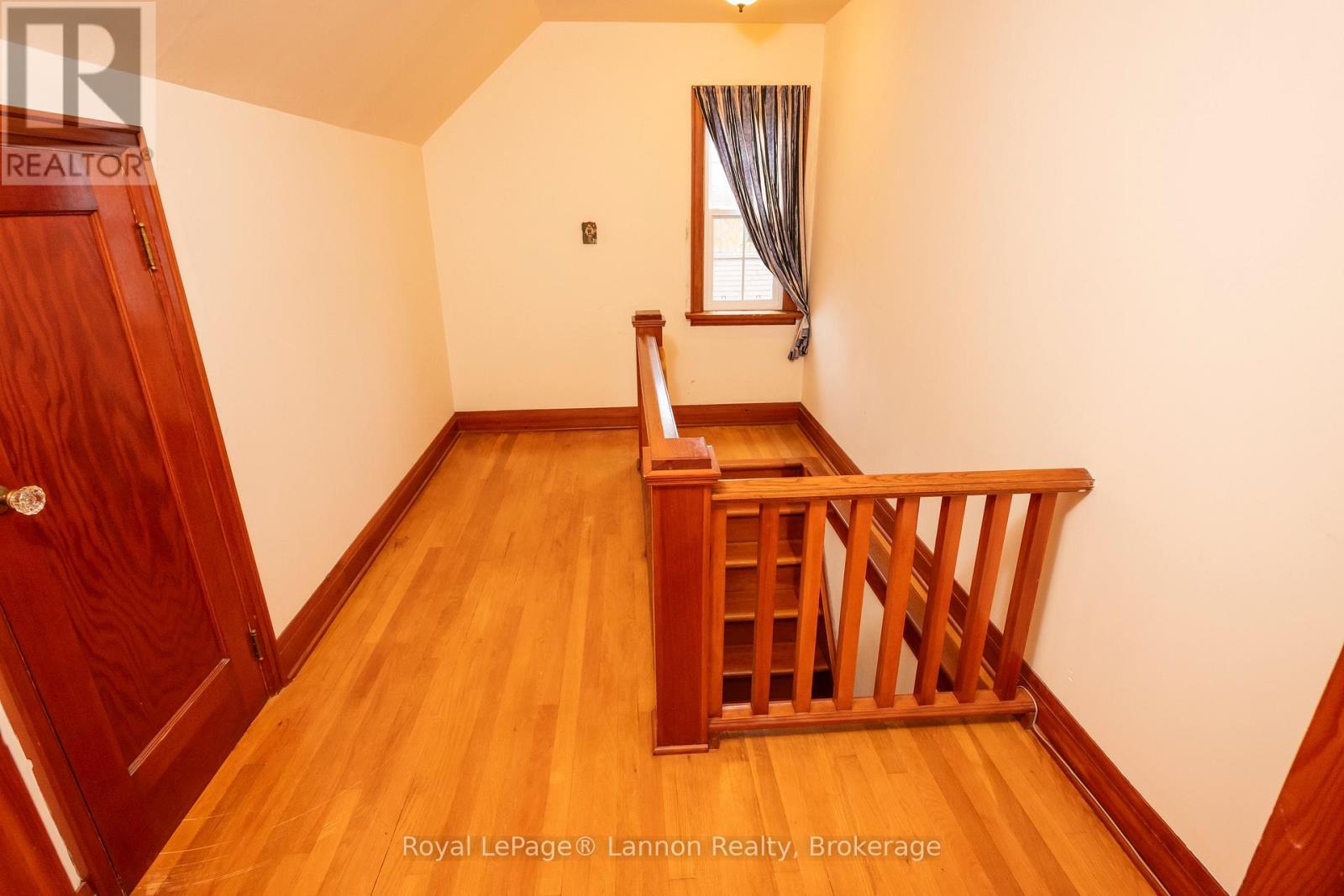 100 Hill Street S Property Photo 23
