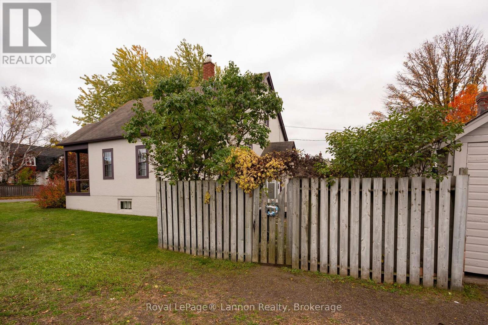 100 Hill Street S Property Photo 36