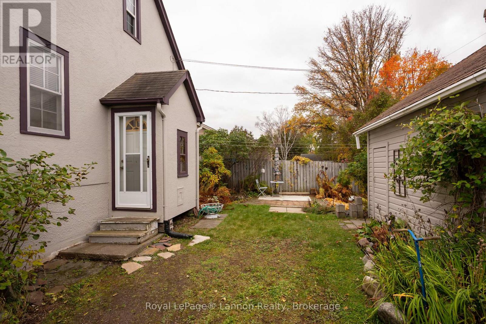 100 Hill Street S Property Photo 37