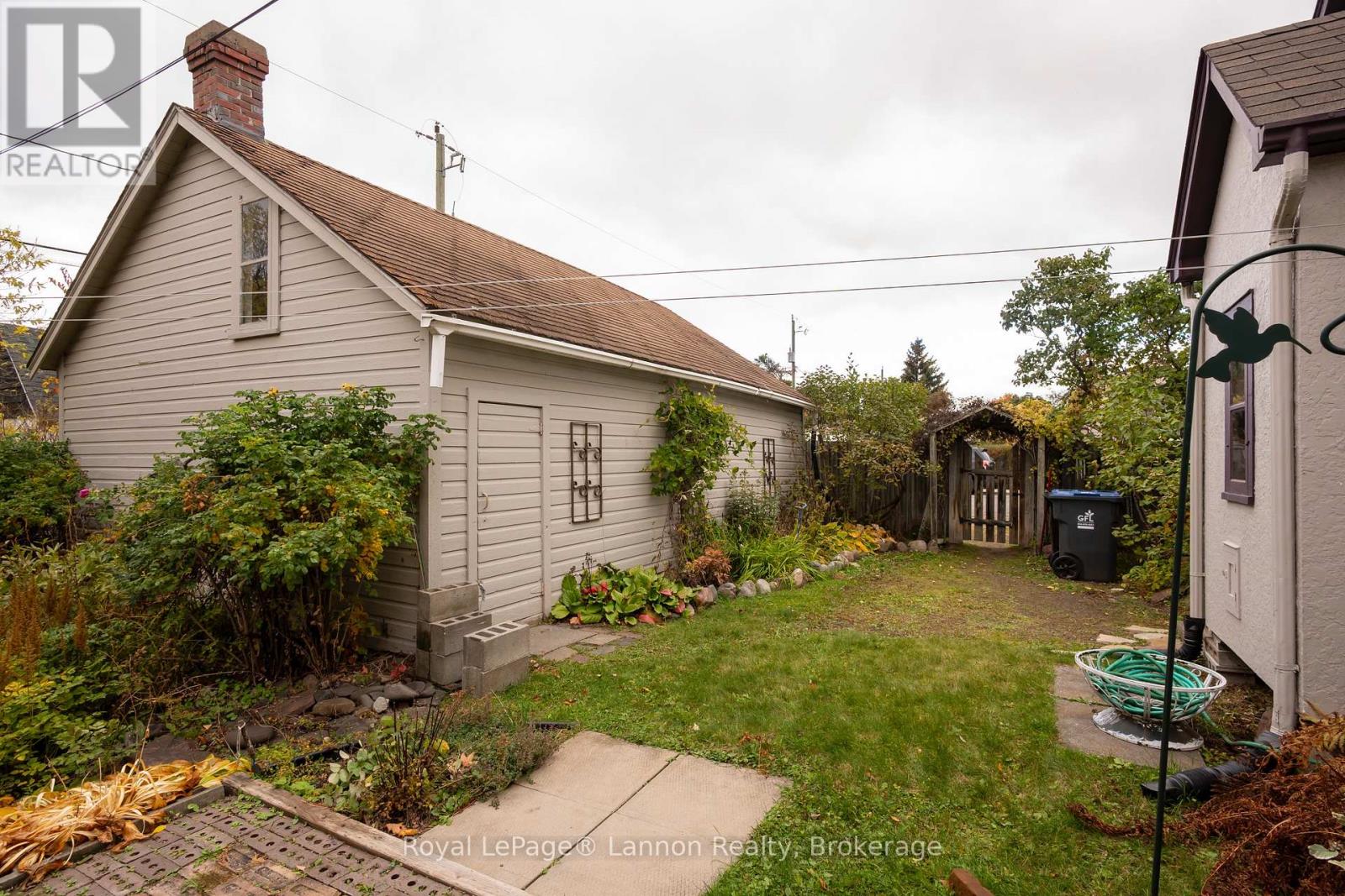 100 Hill Street S Property Photo 40