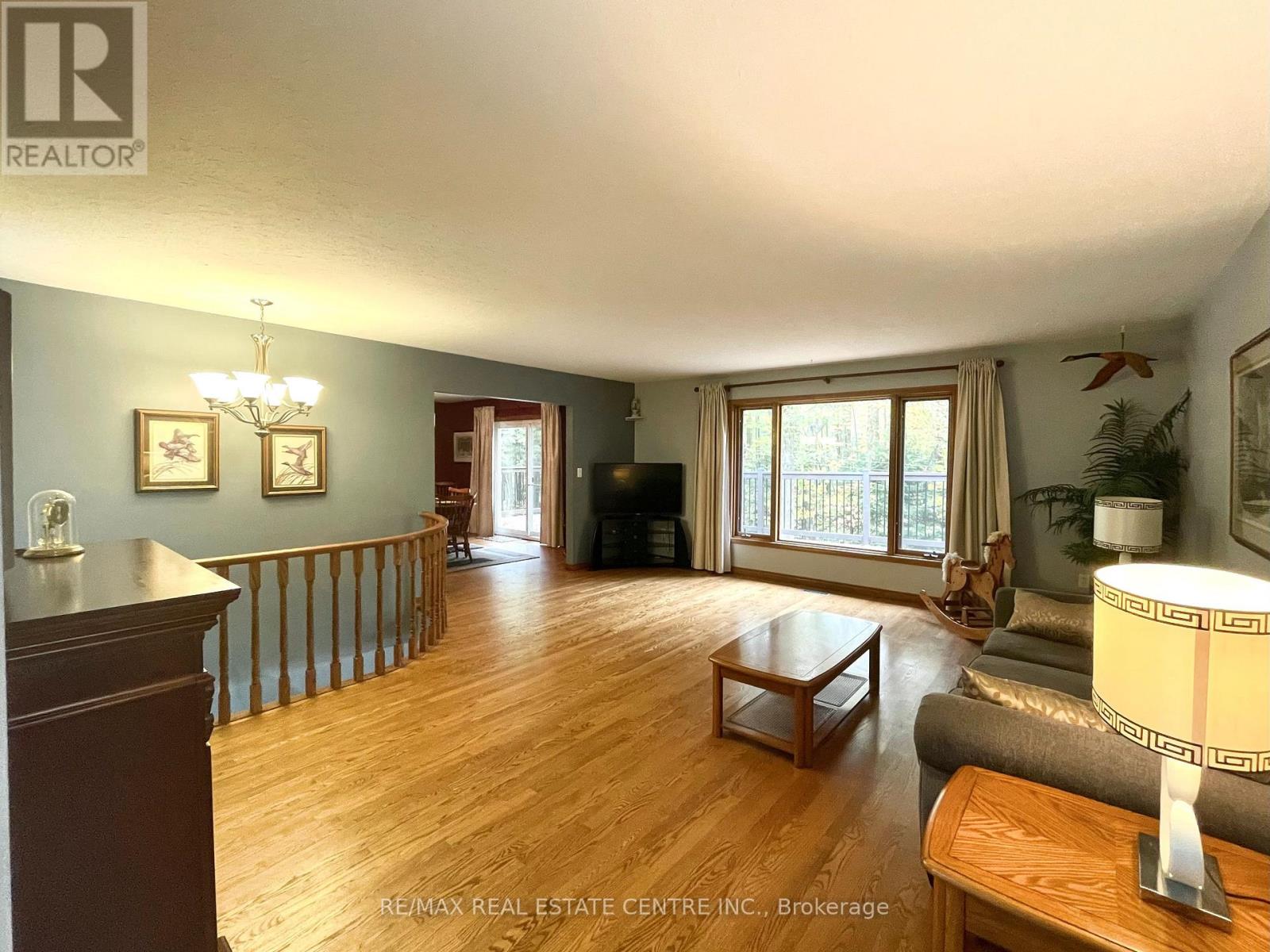 485471 30 Side Road Property Photo 7