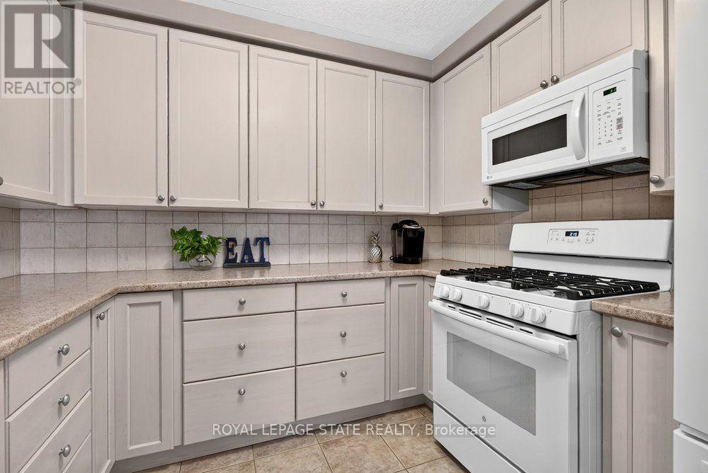 272 Gatestone Drive Property Photo 24