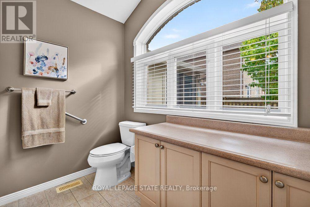272 Gatestone Drive Property Photo 31