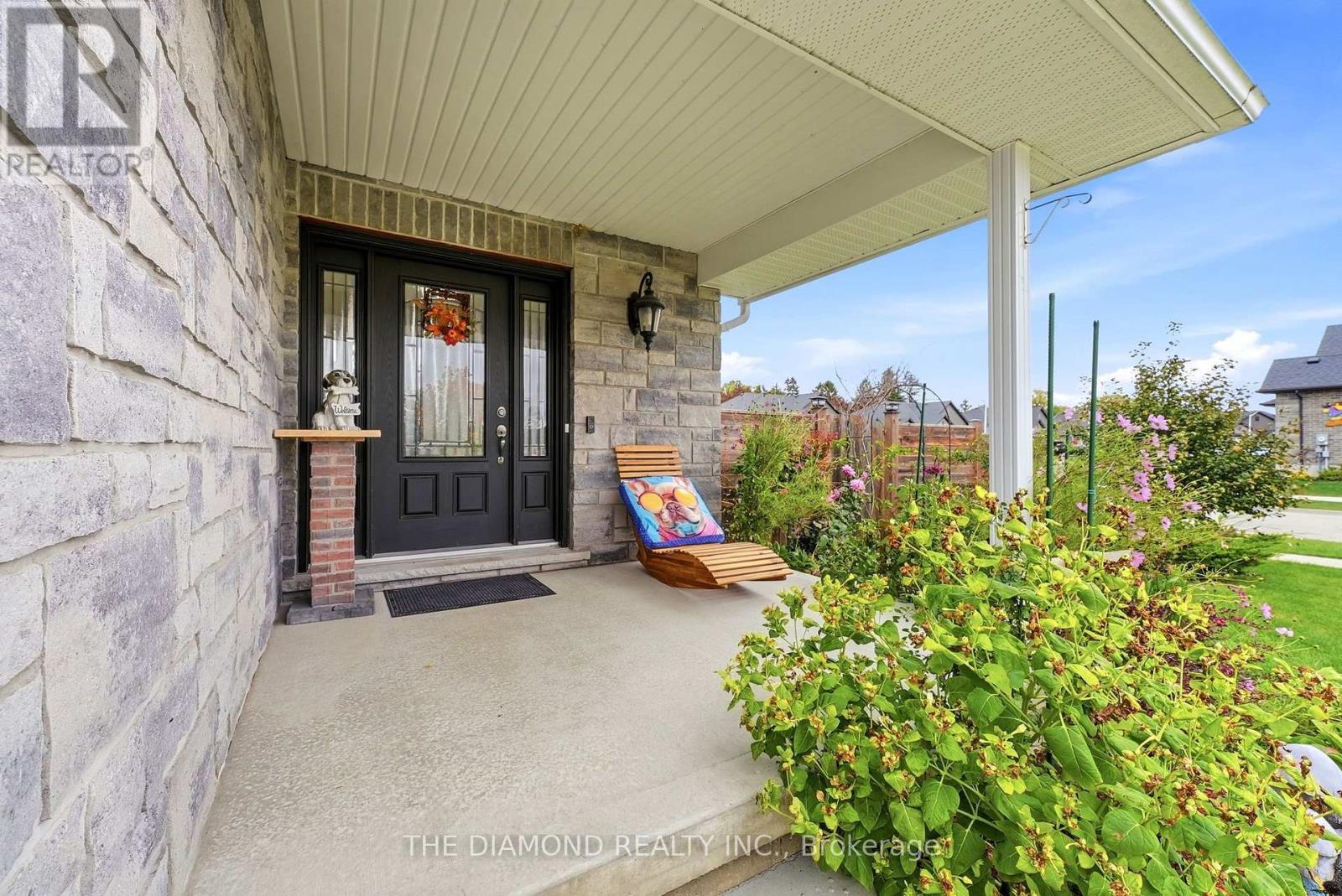 86 Curtis Street Property Photo 4