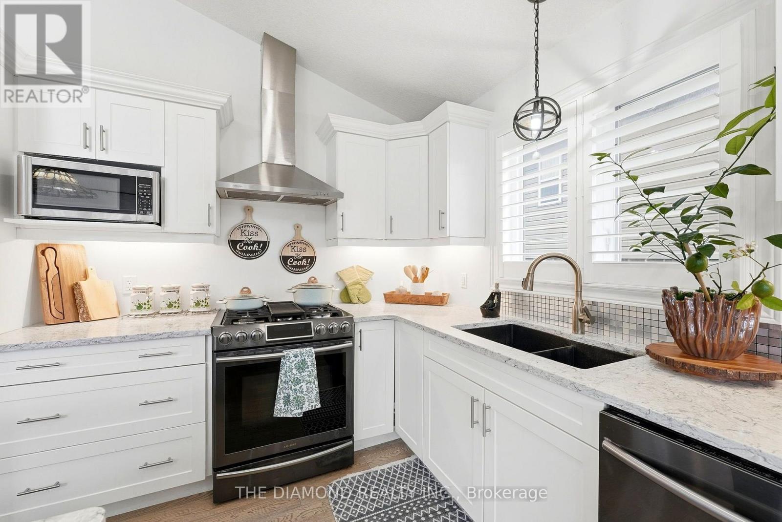 86 Curtis Street Property Photo 14