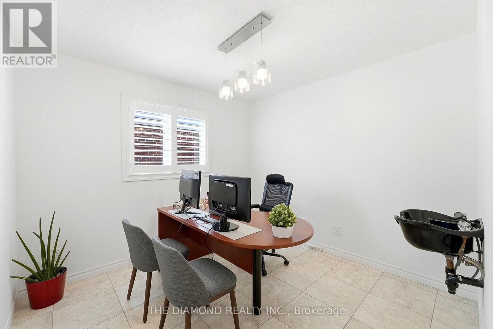86 Curtis Street Property Photo 19