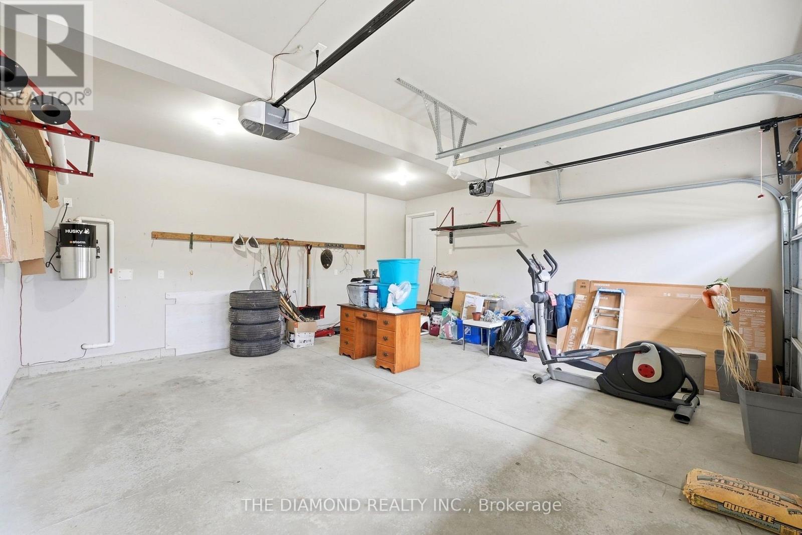 86 Curtis Street Property Photo 40