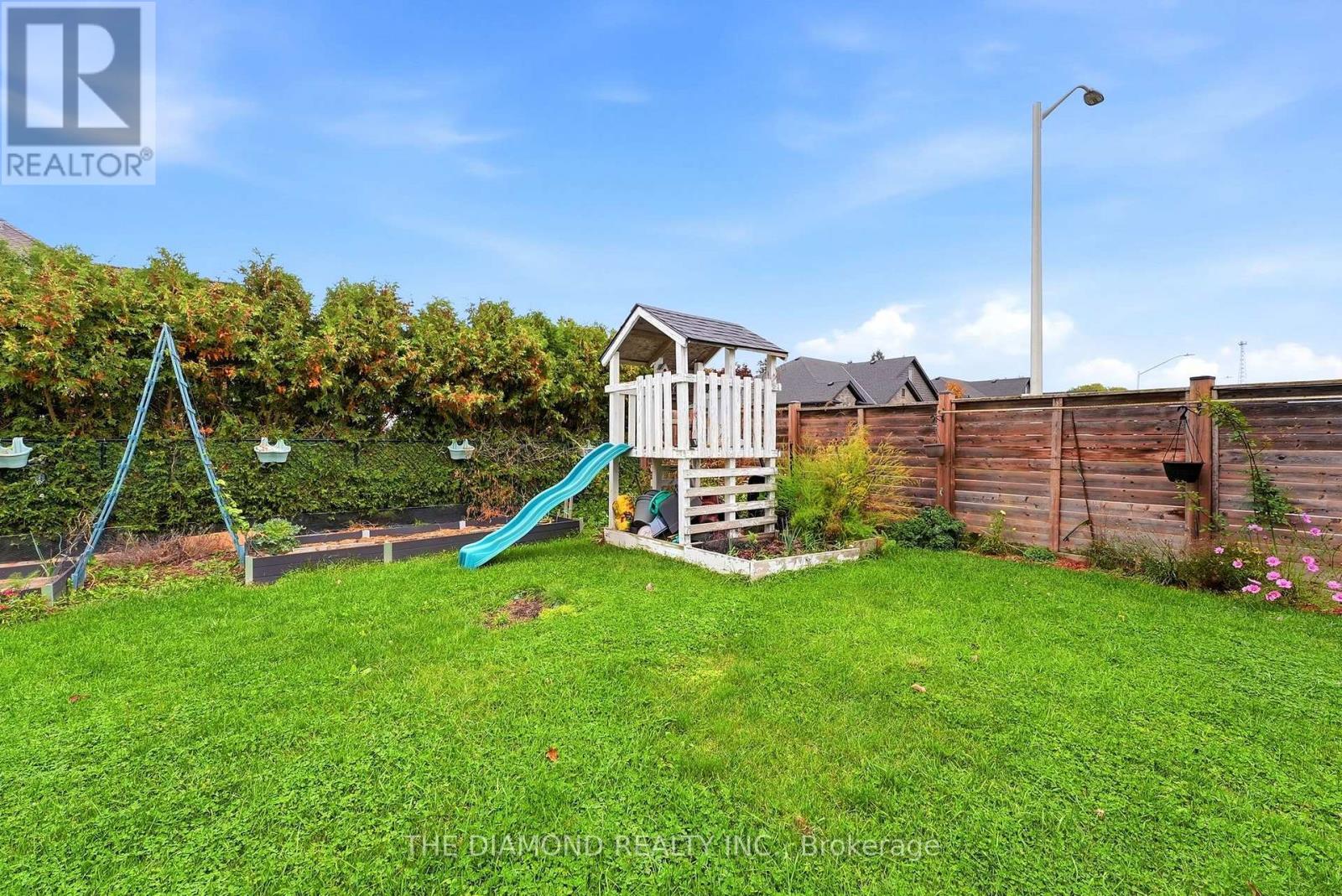 86 Curtis Street Property Photo 43