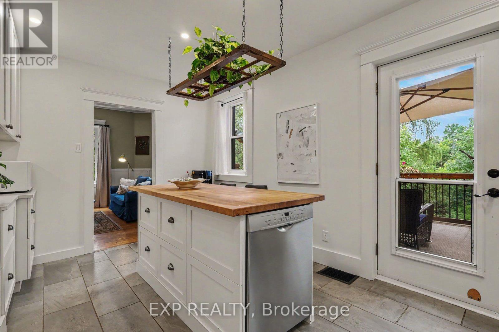 77 Mill Street Property Photo 11