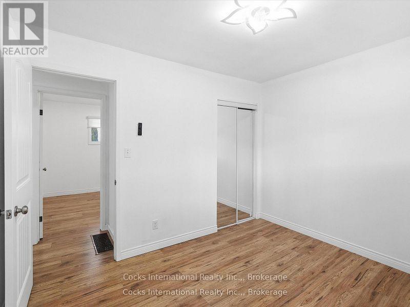 36 Susan Street W Property Photo 20