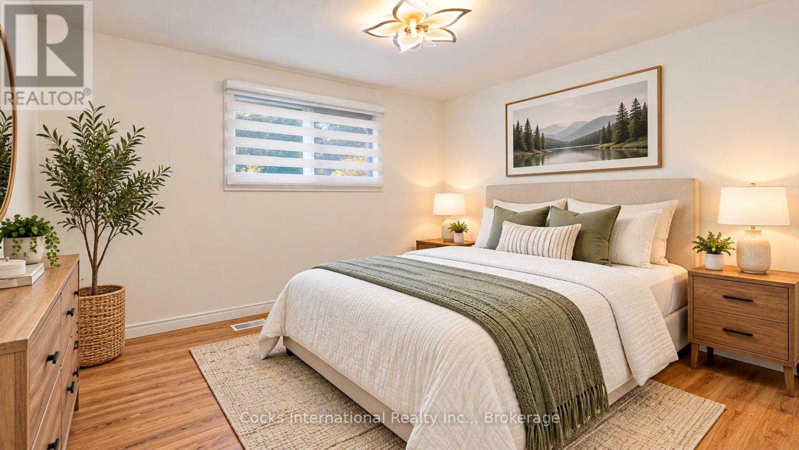 36 Susan Street W Property Photo 21