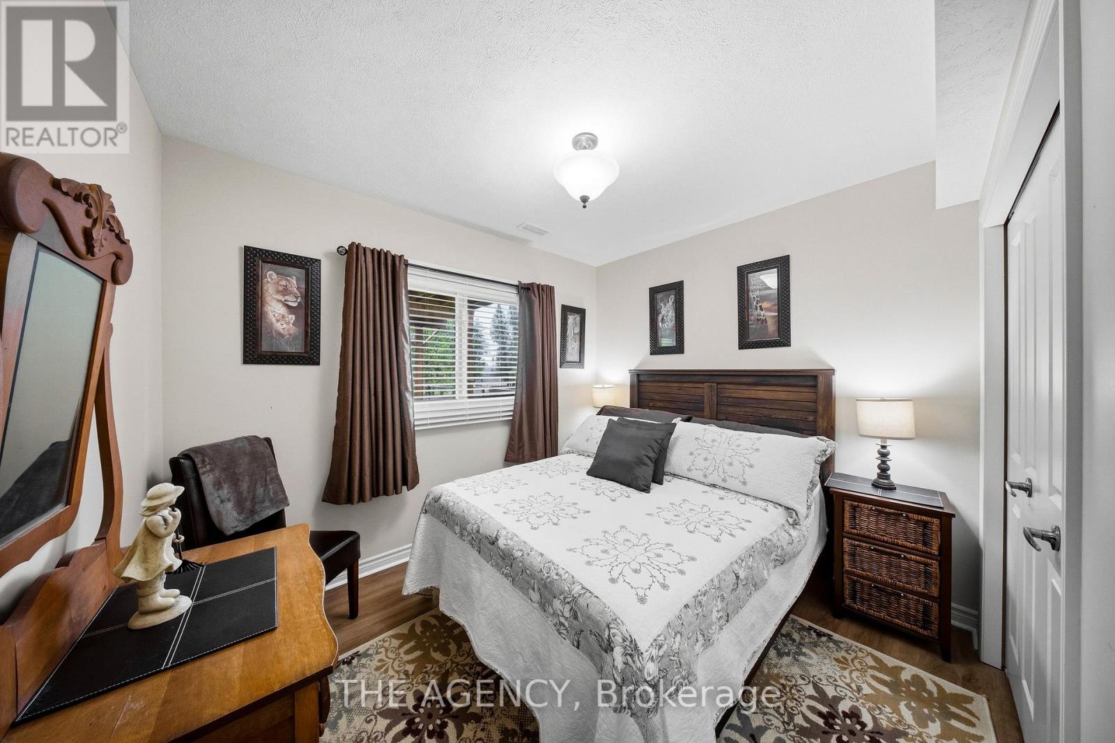 206 Meredith Way Property Photo 29