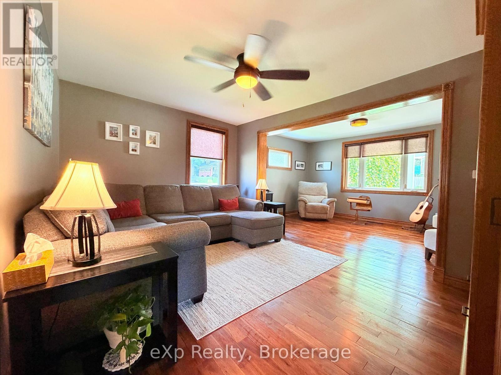503 Yonge Street S Property Photo 9