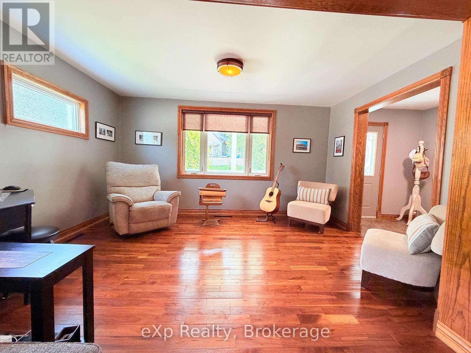 503 Yonge Street S Property Photo 11