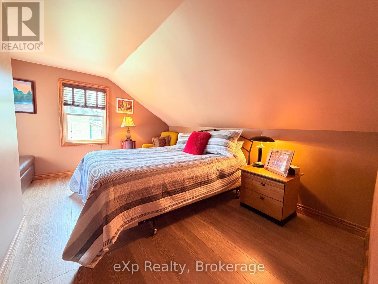 503 Yonge Street S Property Photo 20