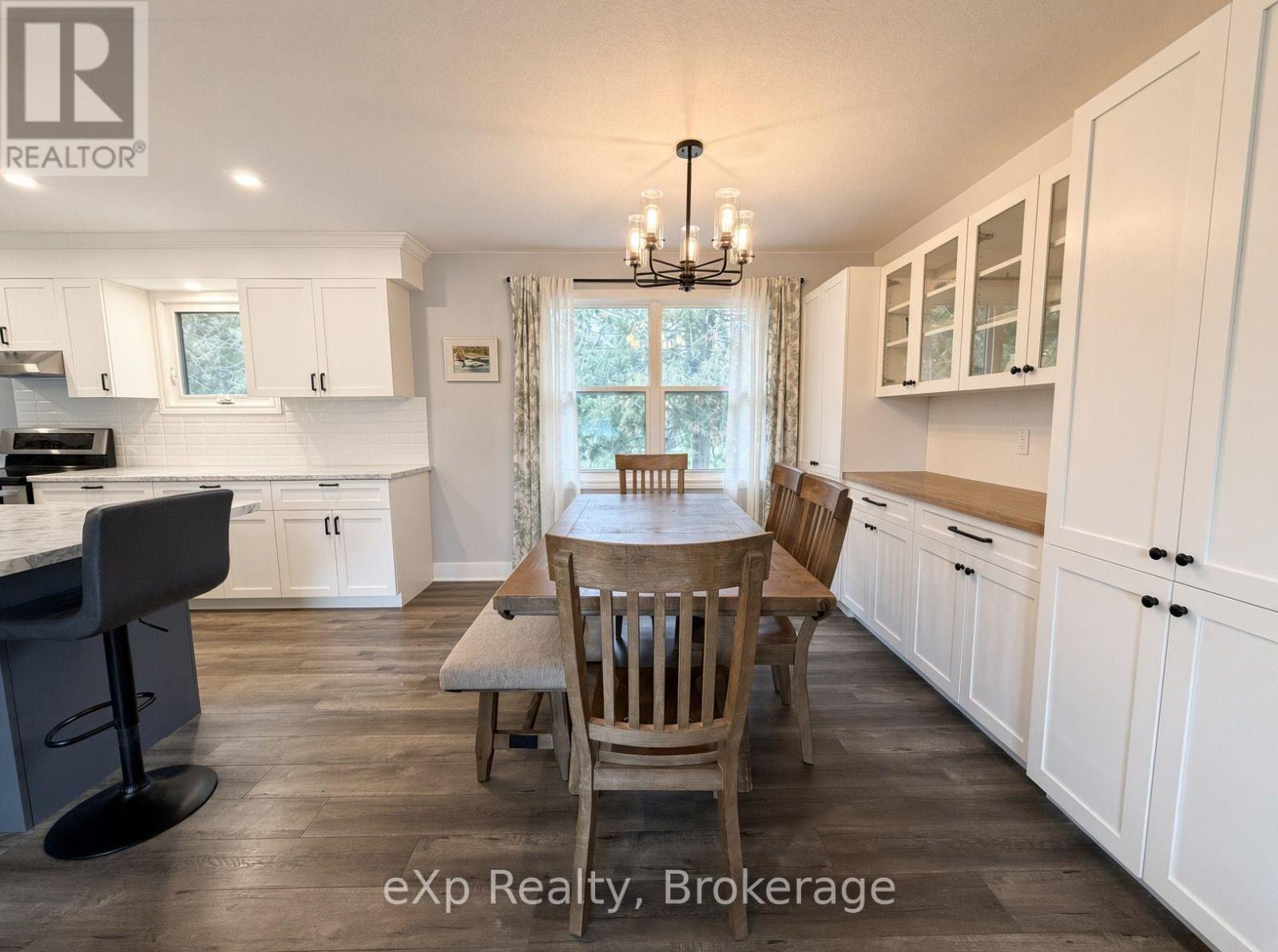 271 Thomas Street Property Photo 12