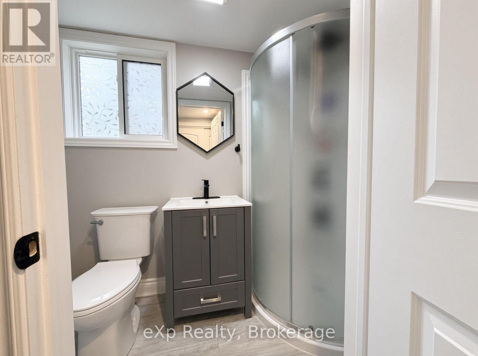 271 Thomas Street Property Photo 24
