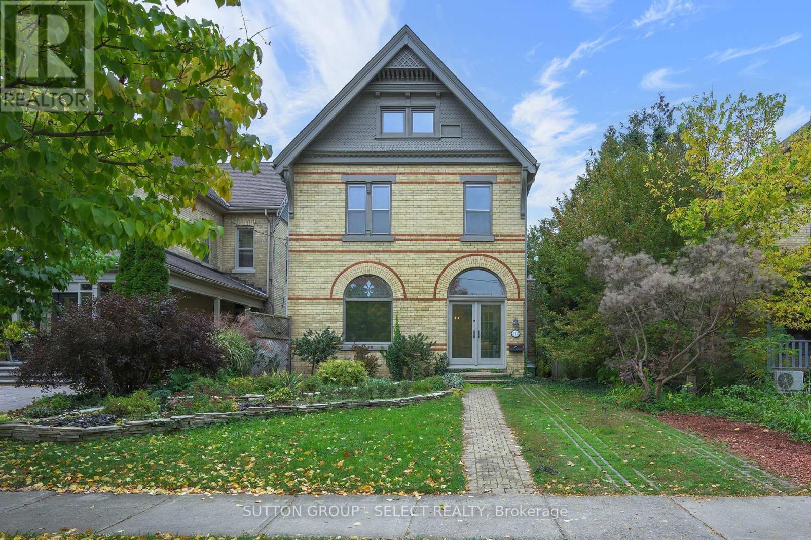 512 Piccadilly Street Property Photo 1