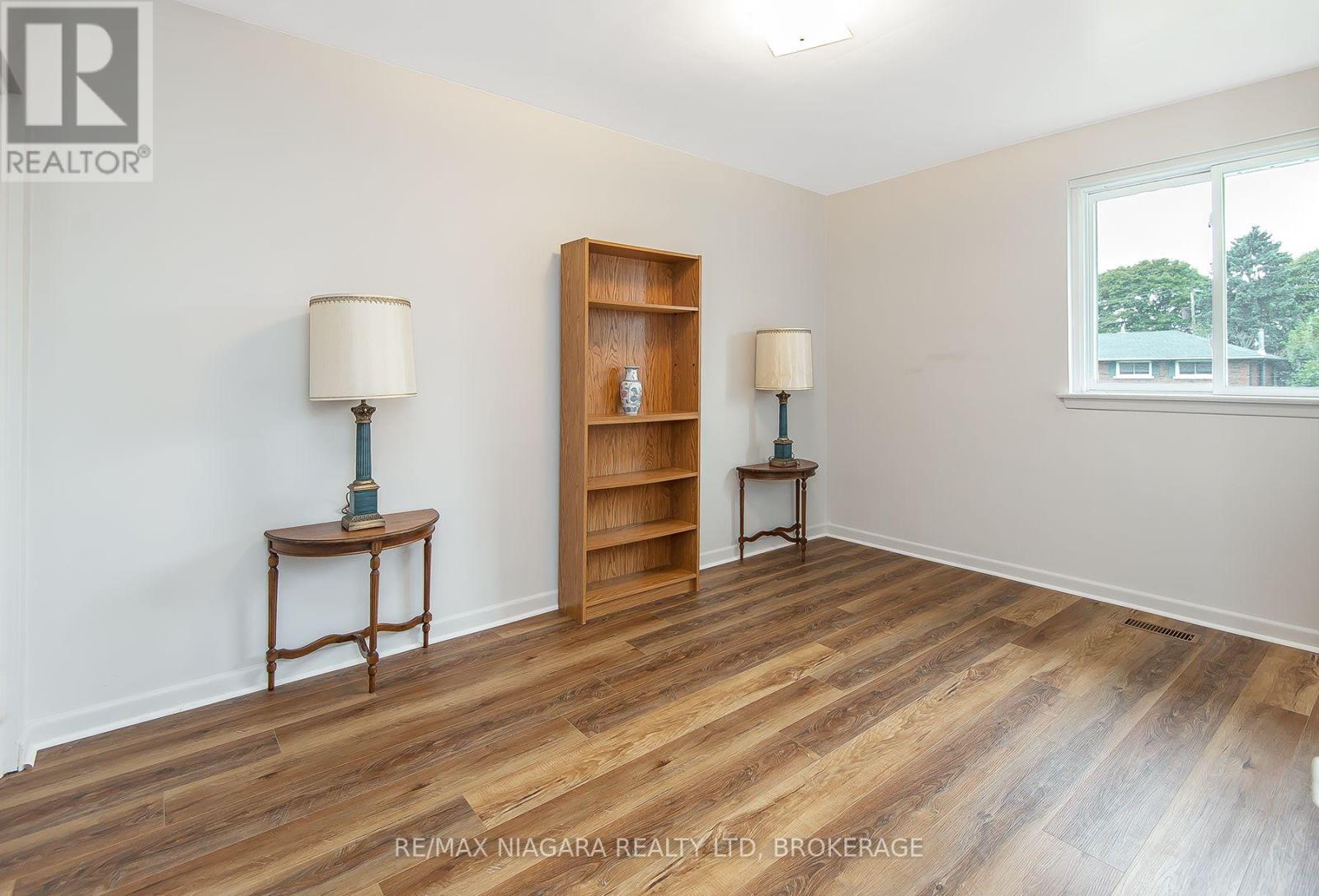 10 First Avenue Property Photo 23