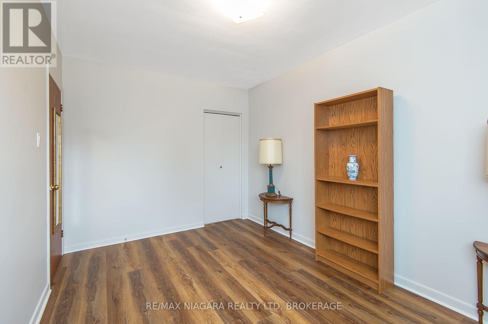 10 First Avenue Property Photo 24