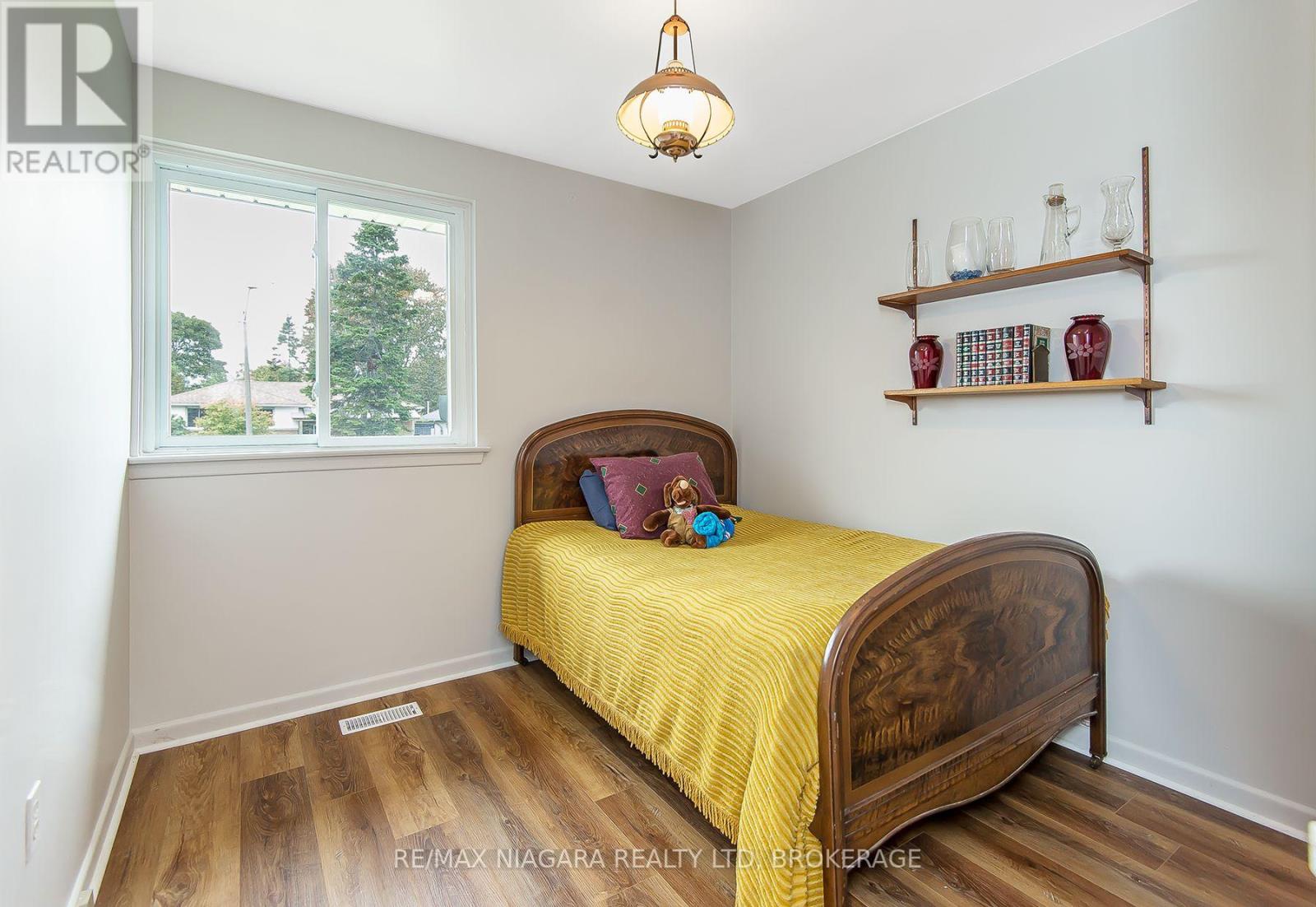 10 First Avenue Property Photo 25