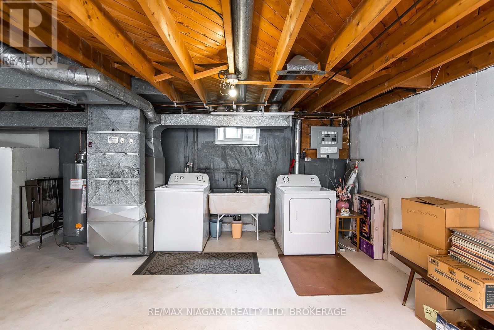 10 First Avenue Property Photo 28