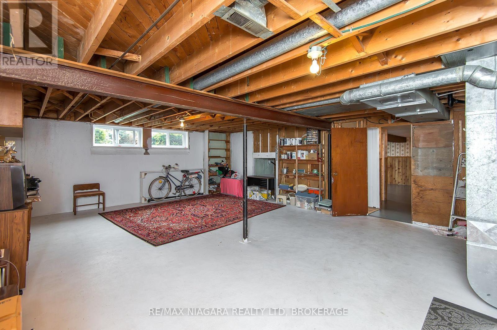 10 First Avenue Property Photo 29