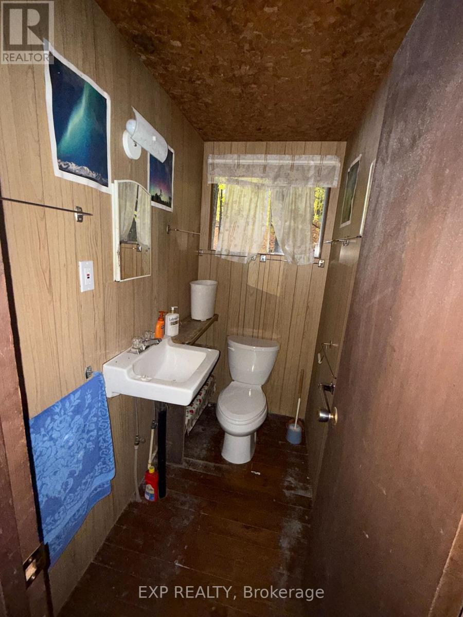 B - 70 Palmer Lane Property Photo 12