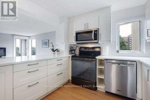 703 - 1081 Ambleside Drive Property Photo 8