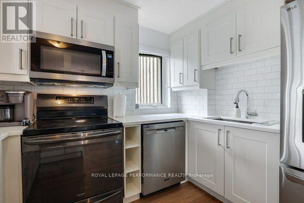 703 - 1081 Ambleside Drive Property Photo 10