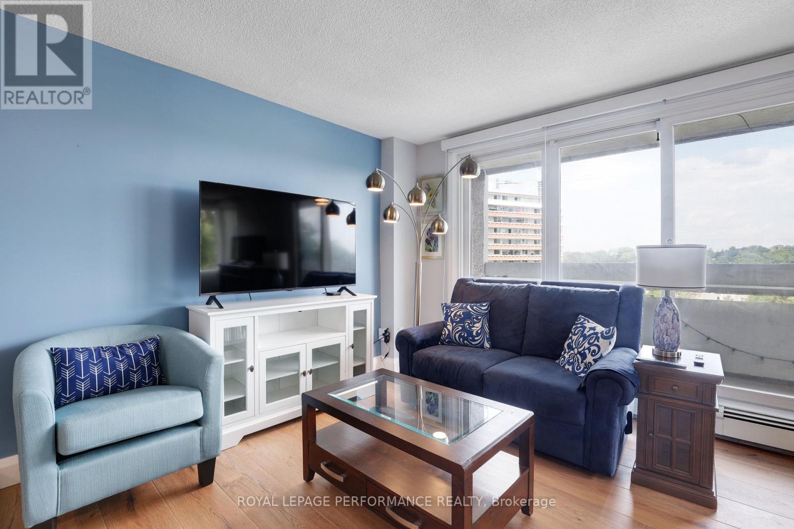 703 - 1081 Ambleside Drive Property Photo 12