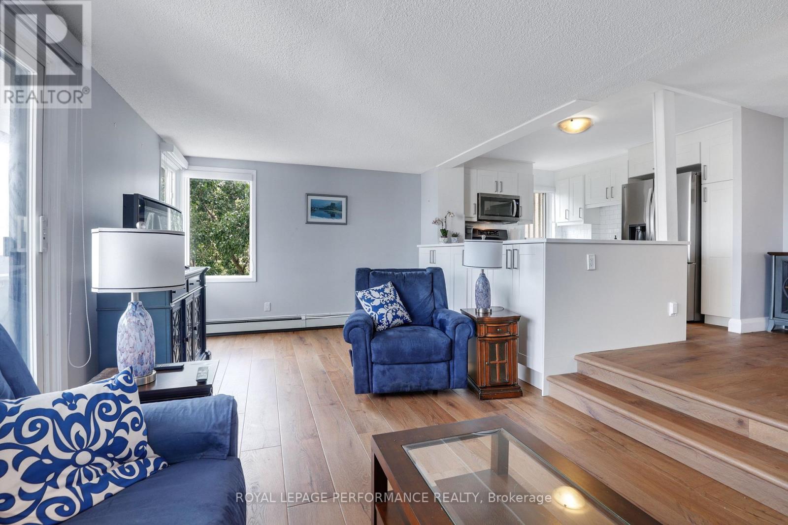 703 - 1081 Ambleside Drive Property Photo 14