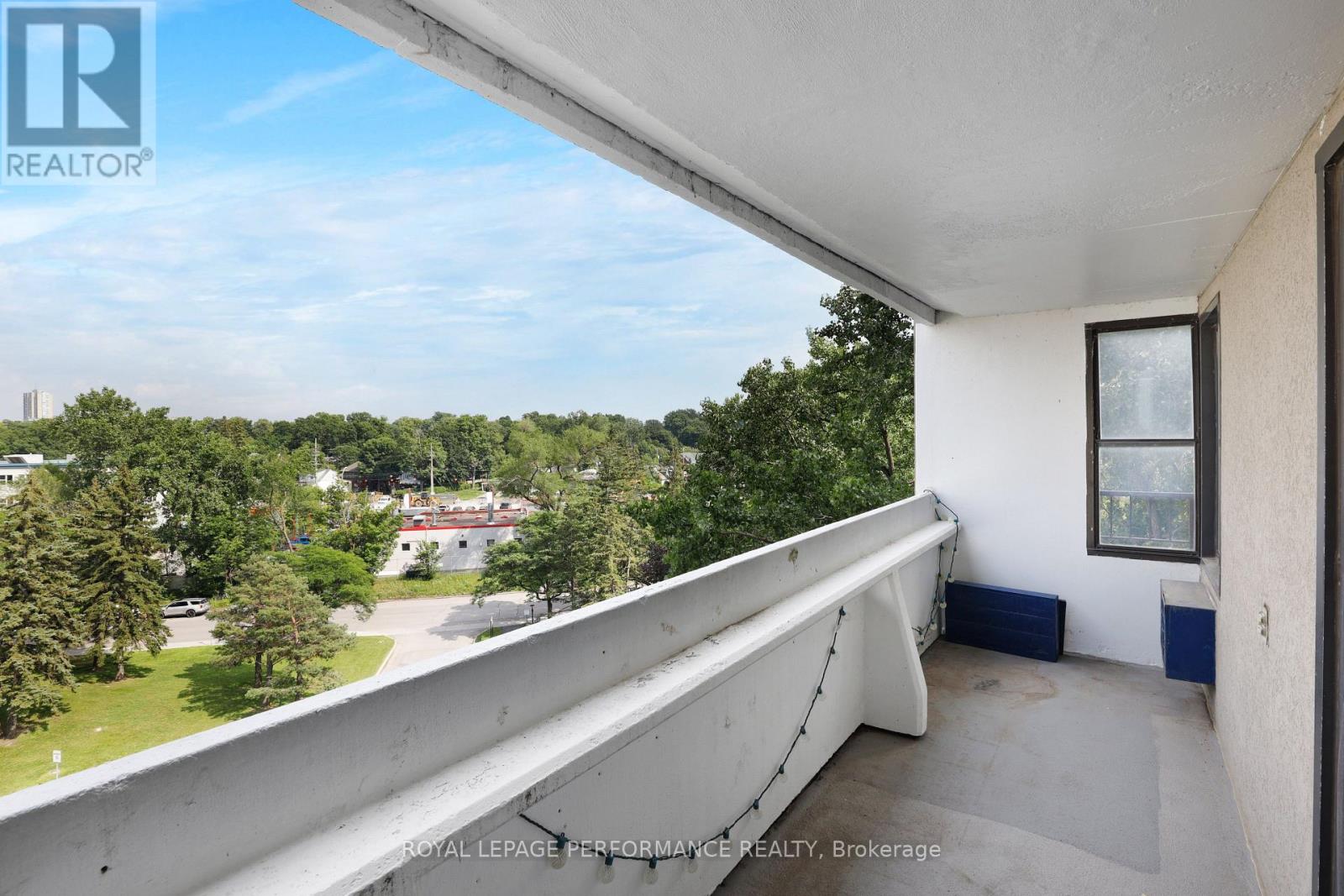 703 - 1081 Ambleside Drive Property Photo 19