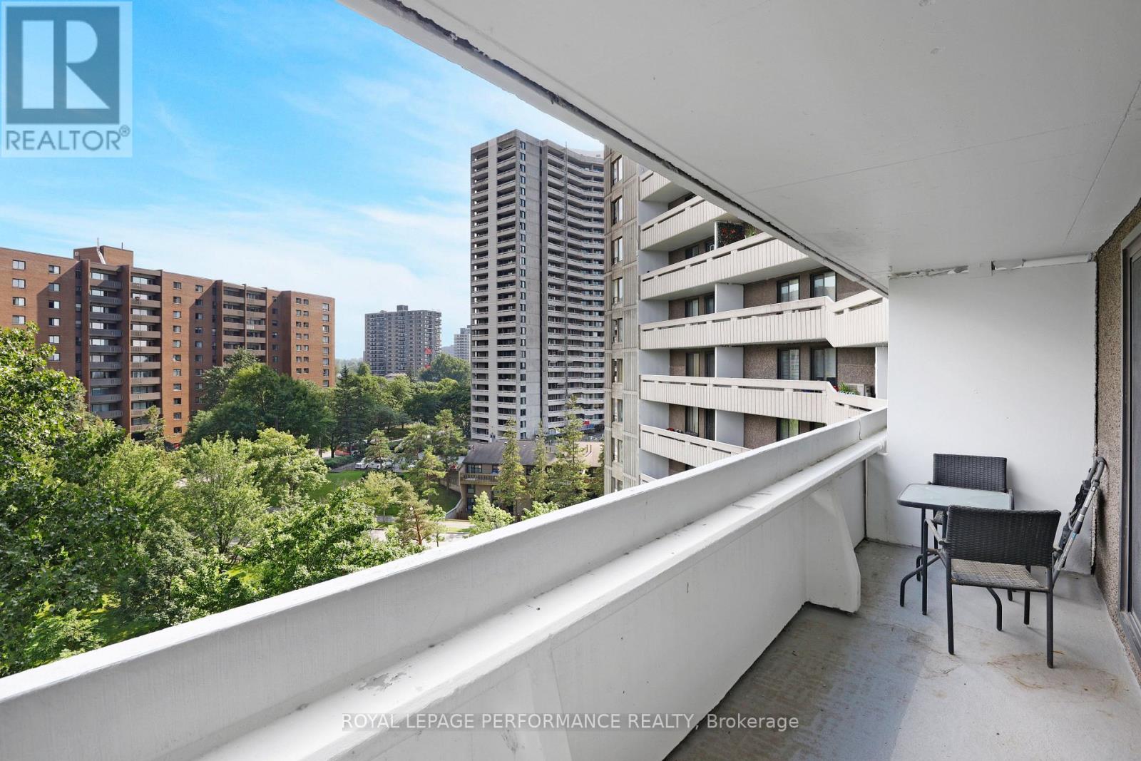 703 - 1081 Ambleside Drive Property Photo 24