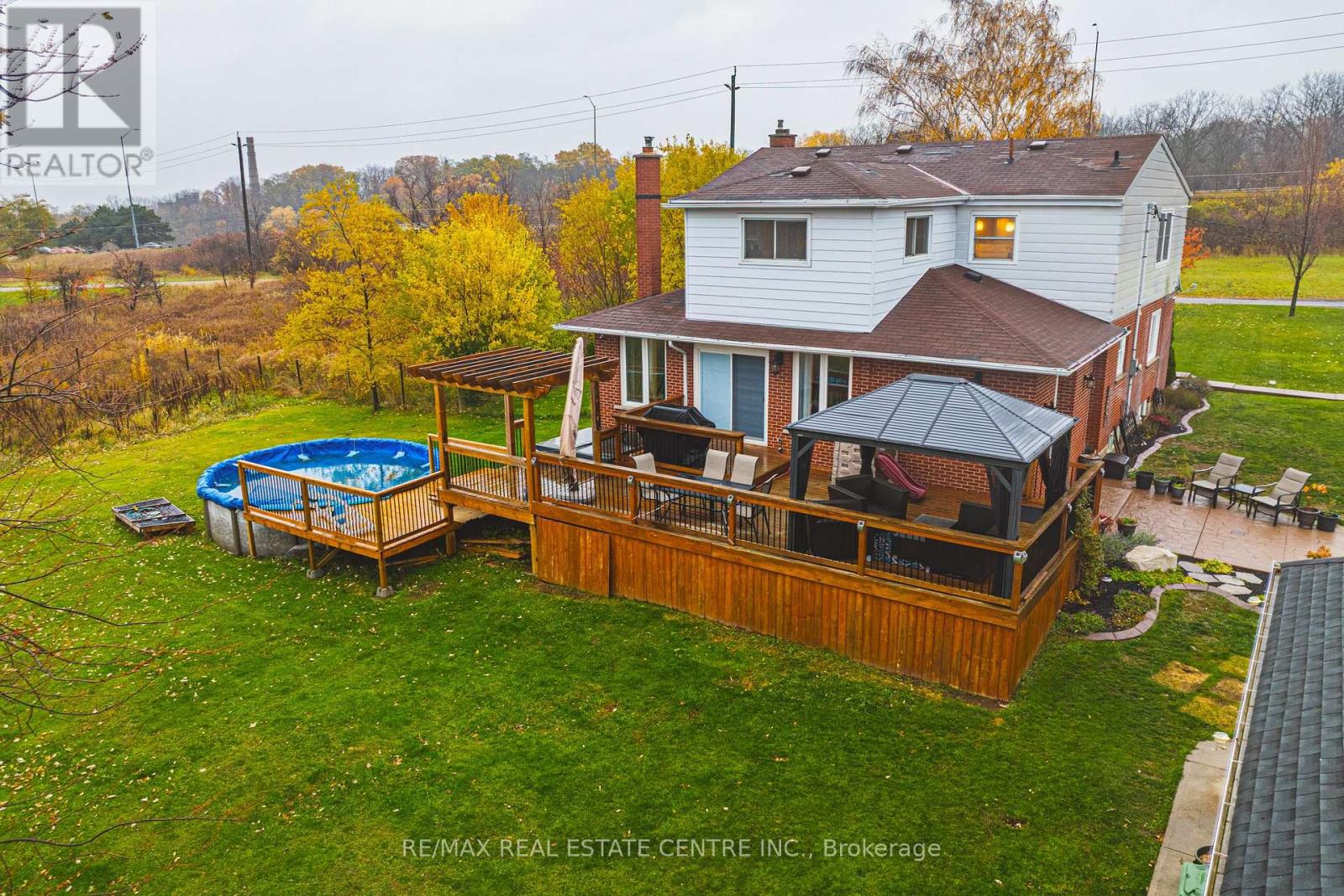 70 Webster Road Property Photo 6