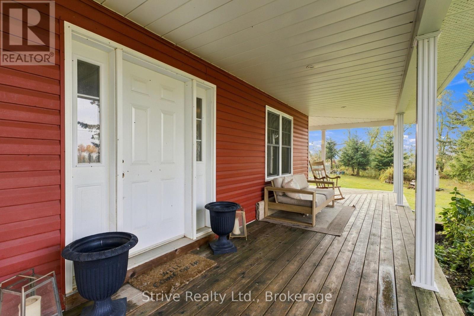 239 Fallis Line Property Photo 5