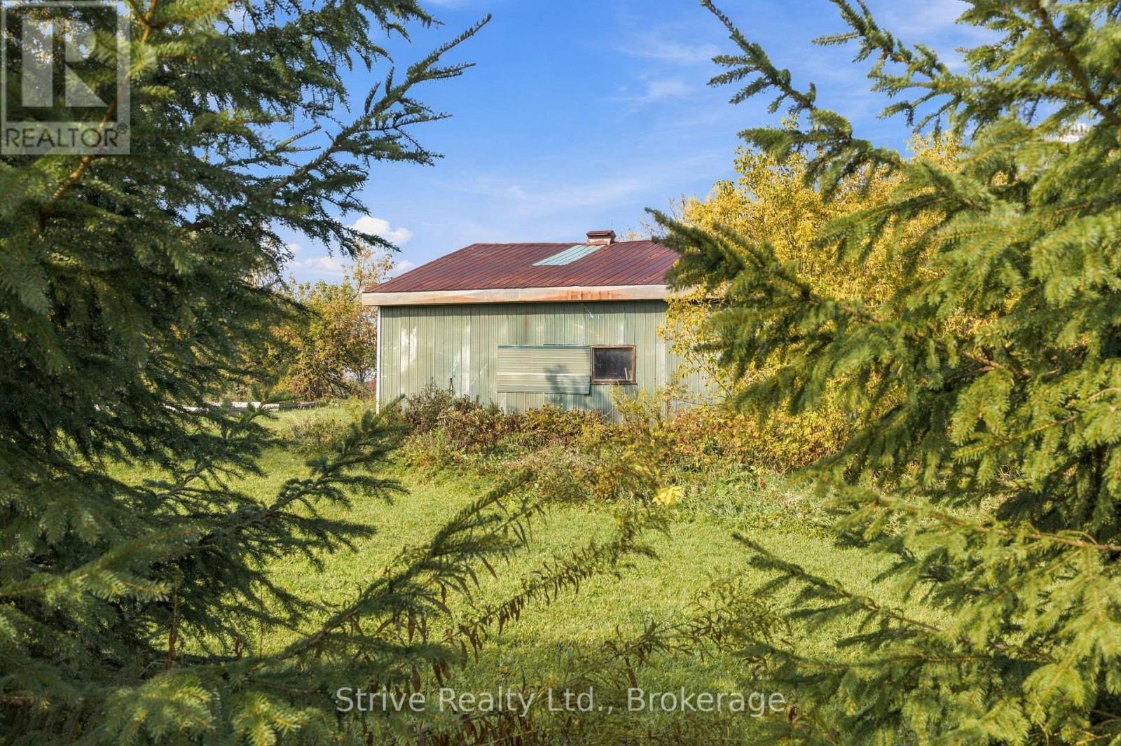 239 Fallis Line Property Photo 33