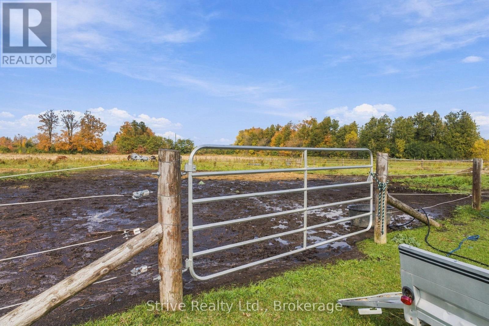 239 Fallis Line Property Photo 36